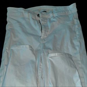 American Eagle white jean jeggings!
